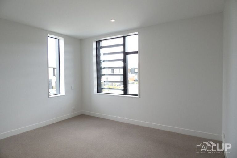 Photo of property in 115 Buckley Avenue, Hobsonville, Auckland, 0616