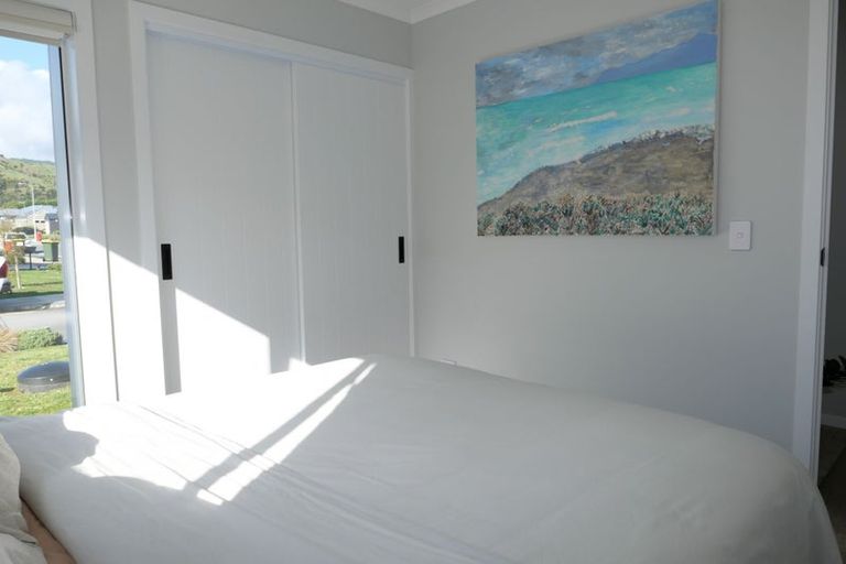 Photo of property in 36 Koru Loop, Paraparaumu, 5032