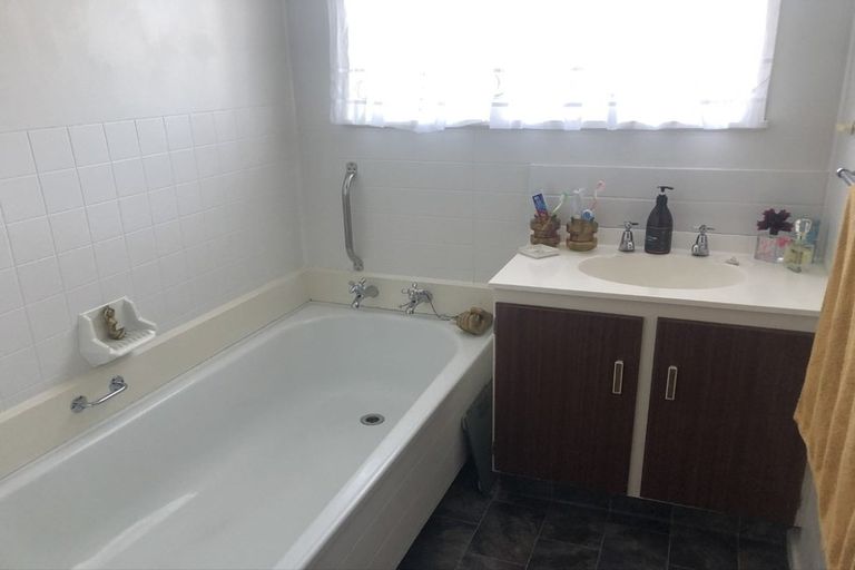 Photo of property in 2/36 Pukatea Street, Glenwood, Timaru, 7910