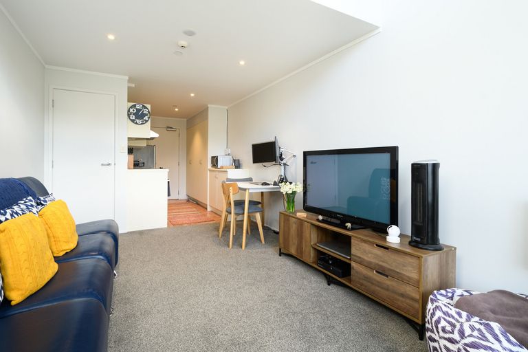 Photo of property in 25b/30 Westward Ho, Glen Eden, Auckland, 0602
