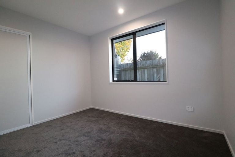 Photo of property in 4/30a Northcote Road, Northcote, Christchurch, 8052