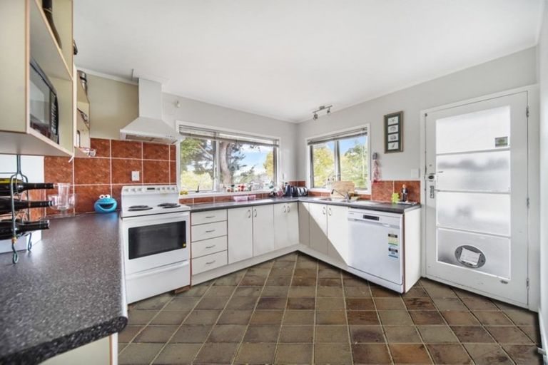 Photo of property in 1/123 Gossamer Drive, Pakuranga Heights, Auckland, 2010