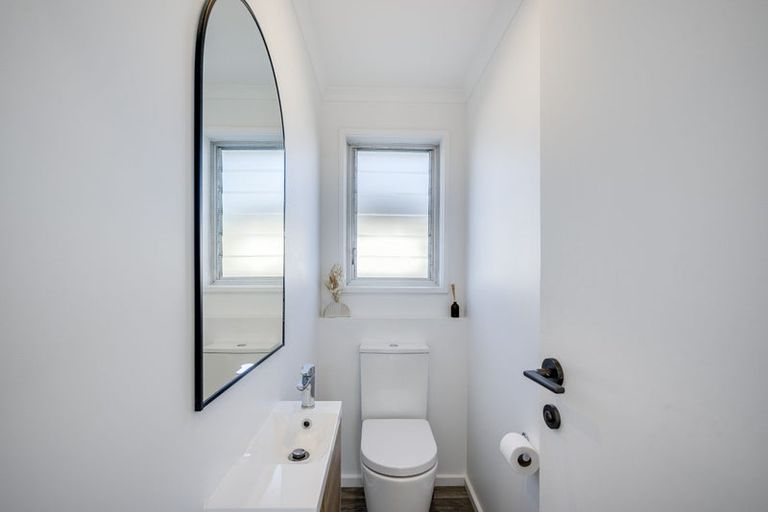 Photo of property in 23 Laurent Place, Greenmeadows, Napier, 4112