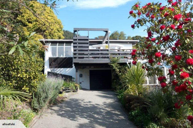 Photo of property in 12 Endeavour Street, Nelson South, Nelson, 7010