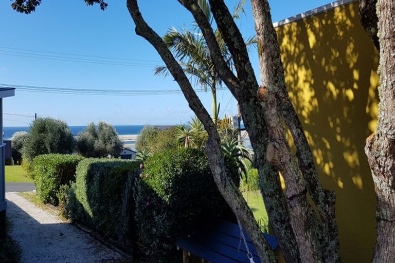 Photo of property in 14 Eveline Street, Mangawhai Heads, Mangawhai, 0505