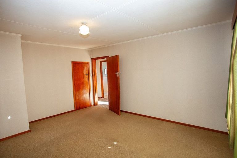 Photo of property in 83 Browne Street, Waitara, 4320