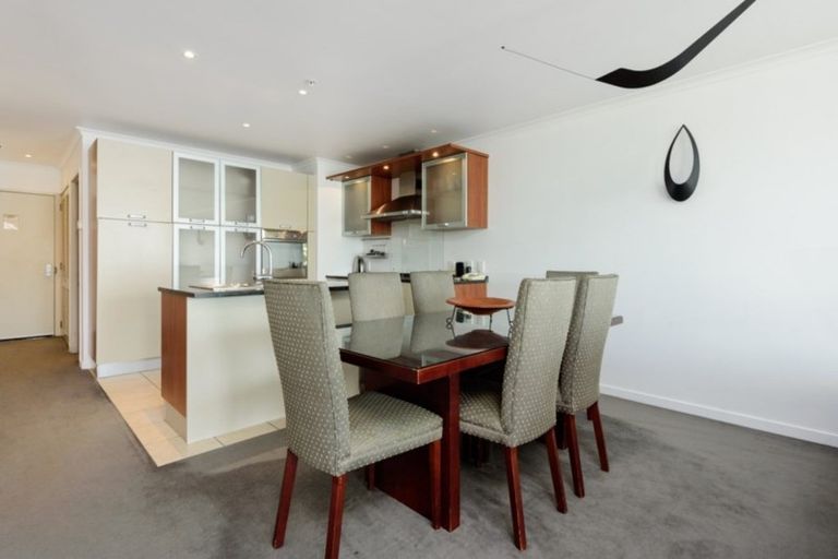 Photo of property in 207/136 Marine Parade, Mount Maunganui, 3116