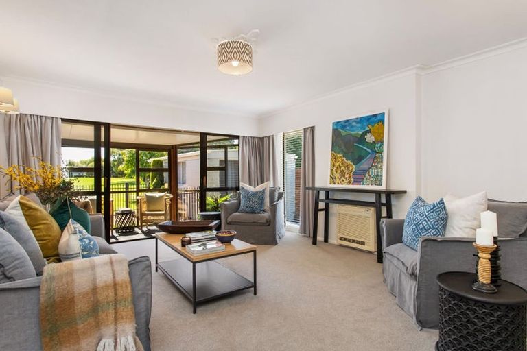 Photo of property in 3 Farnham Place, Ilam, Christchurch, 8041