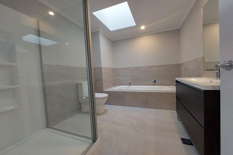 Photo of property in 10/4 Matimati Place, Hobsonville, Auckland, 0616