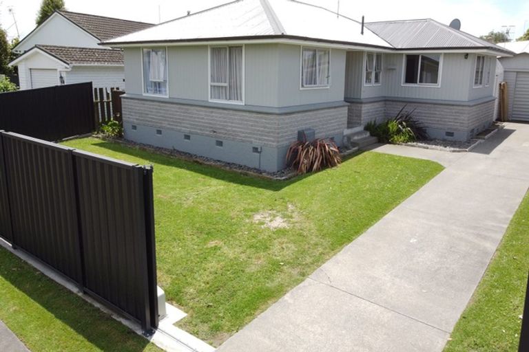 Photo of property in 52 Robinson Crescent, Tamatea, Napier, 4112