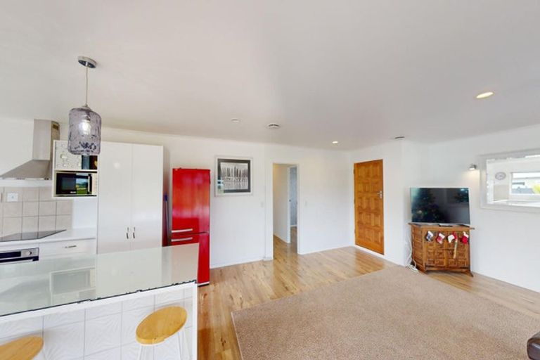 Photo of property in 21 Meadowbrook Drive, Cloverlea, Palmerston North, 4412