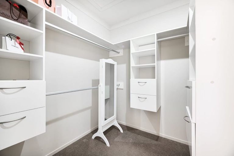 Photo of property in 2 Bangla Place, Massey, Auckland, 0614