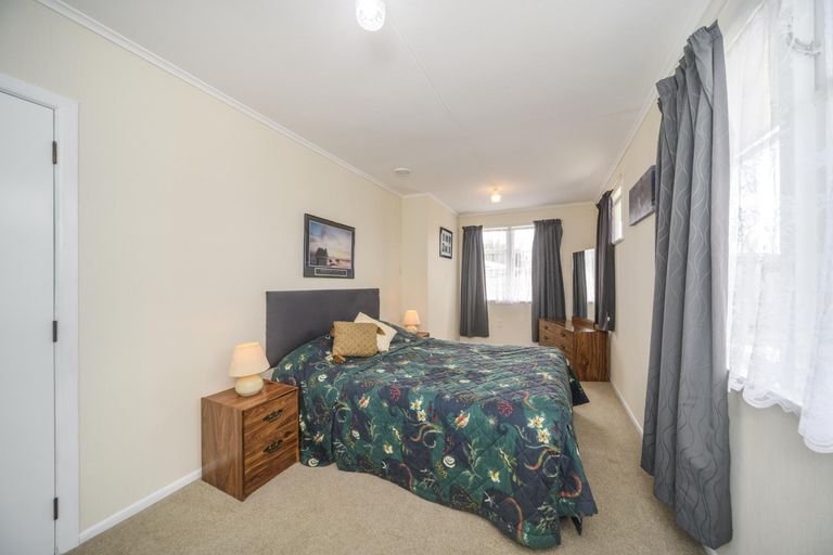 Photo of property in 10 Rimu Place, Cloverlea, Palmerston North, 4412
