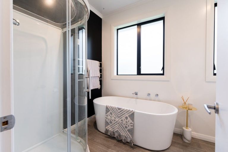 Photo of property in 11 Middleton Road, Kew, Dunedin, 9012