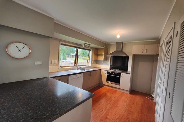 Photo of property in 4 Derrimore Heights, Clover Park, Auckland, 2019