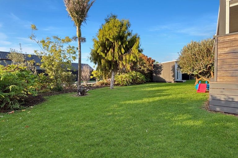 Photo of property in 233a Point Wells Road, Point Wells, 0986