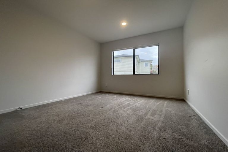 Photo of property in 6 Arran Point Parade, Orewa, 0931