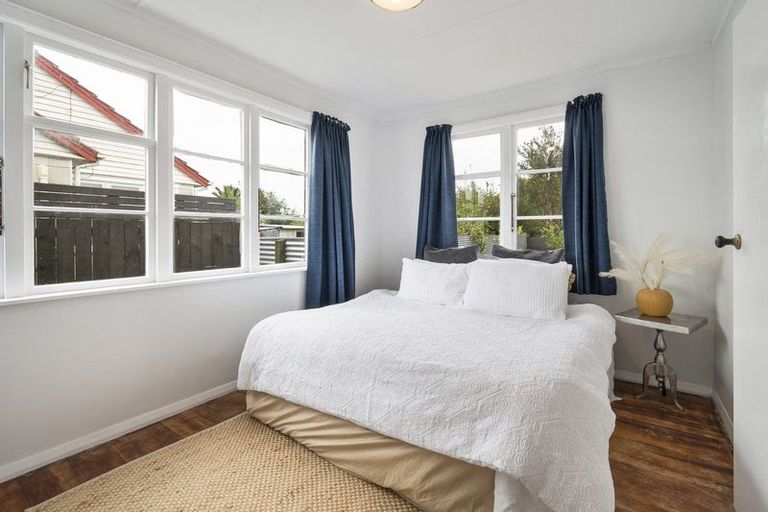 Photo of property in 20 Tweed Street, Roslyn, Palmerston North, 4414