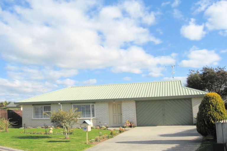 Photo of property in 8 Mackie Place, Papamoa Beach, Papamoa, 3118