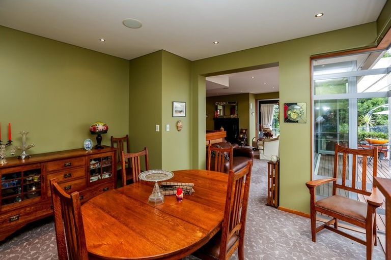 Photo of property in 531 South Road, Omata, New Plymouth, 4374