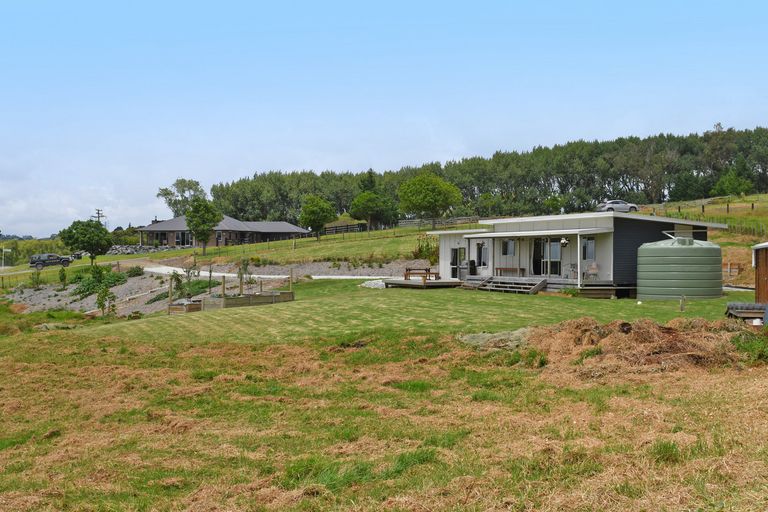 Photo of property in 3 Pavel Place, Kaiwaka, 0573