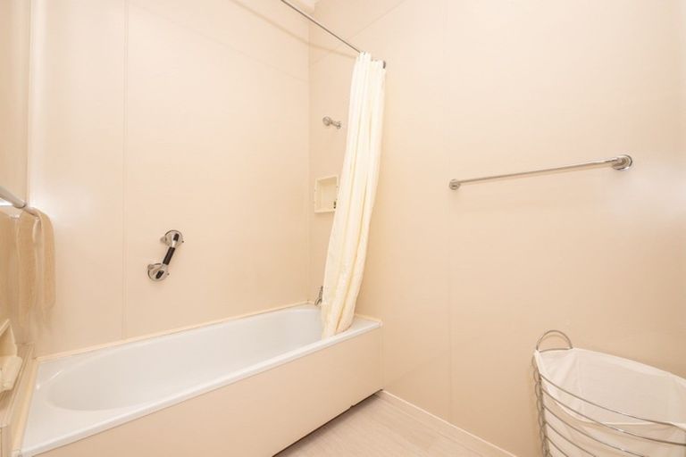 Photo of property in 1/83 Romilly Street, Westport, 7825