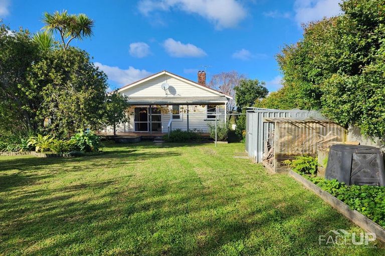 Photo of property in 56 Ngataringa Road, Devonport, Auckland, 0624
