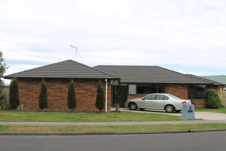 Photo of property in 62 Waiwherowhero Drive, St Andrews, Hamilton, 3200
