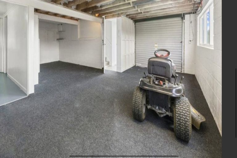 Photo of property in 2 Francis Street, Hauraki, Auckland, 0622