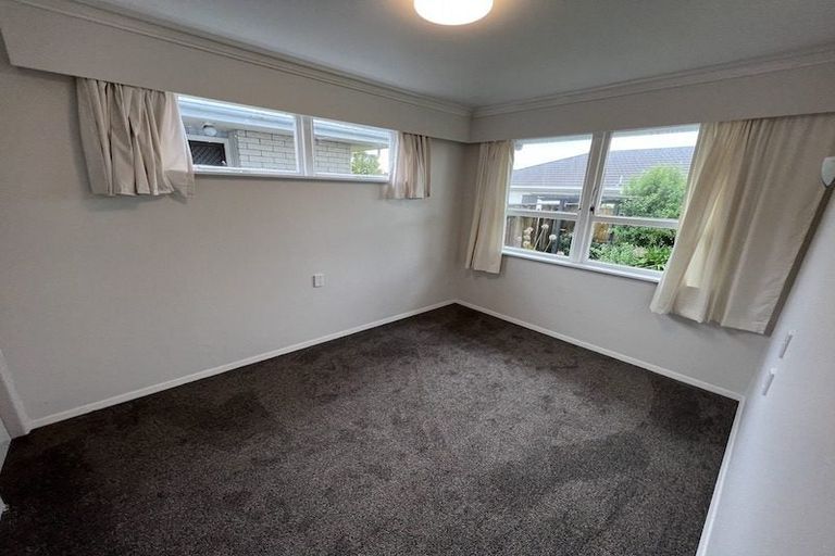 Photo of property in 50 Karaka Crescent, Levin, 5510