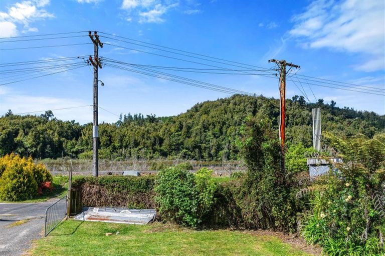 Photo of property in 5 State Highway 30, Lake Rotoma, Rotorua, 3074