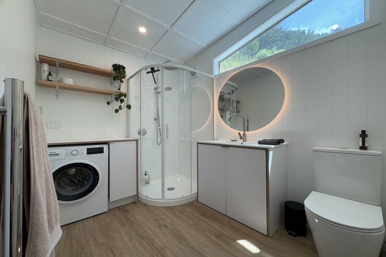 Photo of property in 977 Makara Road, Makara Beach, Karori, 6972