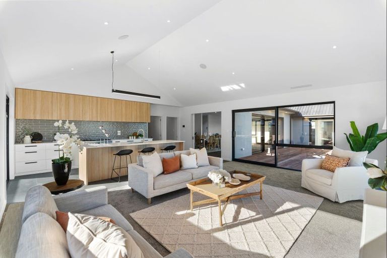 Photo of property in 38 Kingsdowne Drive, West Melton, 7618