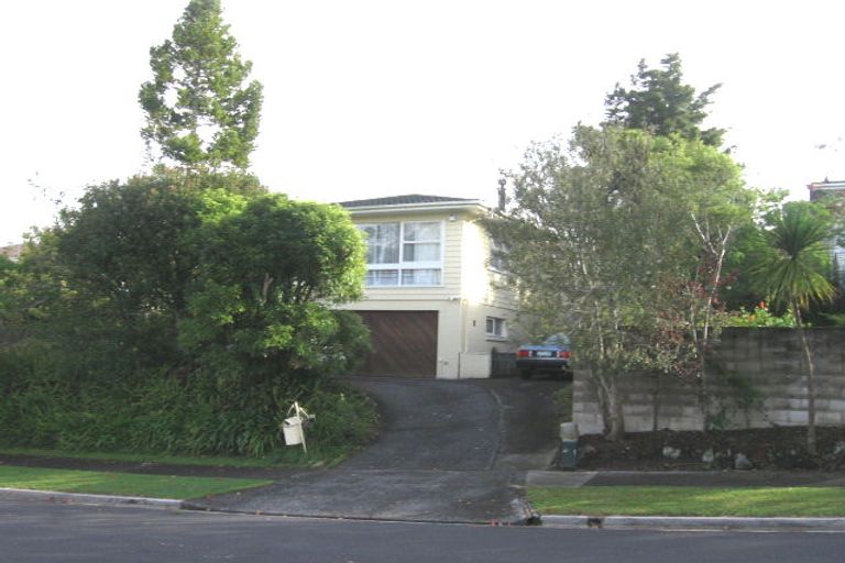 Photo of property in 7 Barlow Place, Chatswood, Auckland, 0626