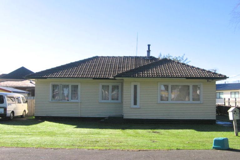 Photo of property in 12 Tui Avenue, Forest Lake, Hamilton, 3200