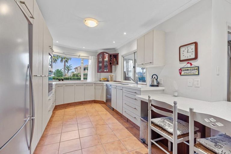 Photo of property in 169 Gravatt Road, Papamoa Beach, Papamoa, 3118