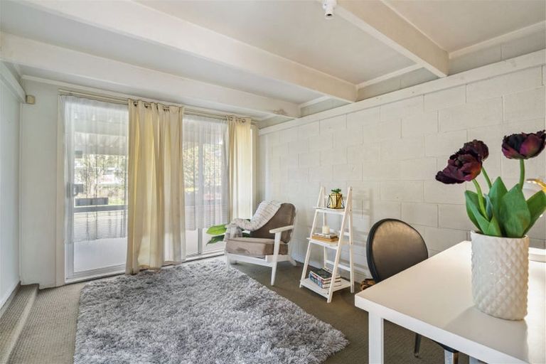 Photo of property in 2/32 Opaheke Road, Papakura, 2110