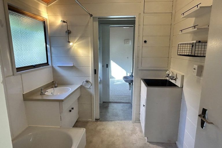 Photo of property in 104 Winara Avenue, Waikanae, 5036