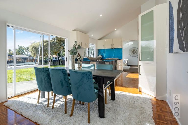 Photo of property in 4 Vintners Close, Huapai, Kumeu, 0810