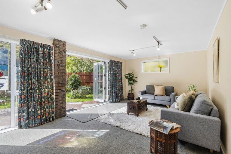 Photo of property in 76 Spencer Street, Crofton Downs, Wellington, 6035