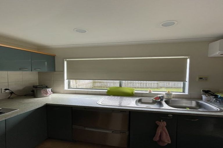 Photo of property in 212 Kilkenny Drive, East Tamaki Heights, Auckland, 2016