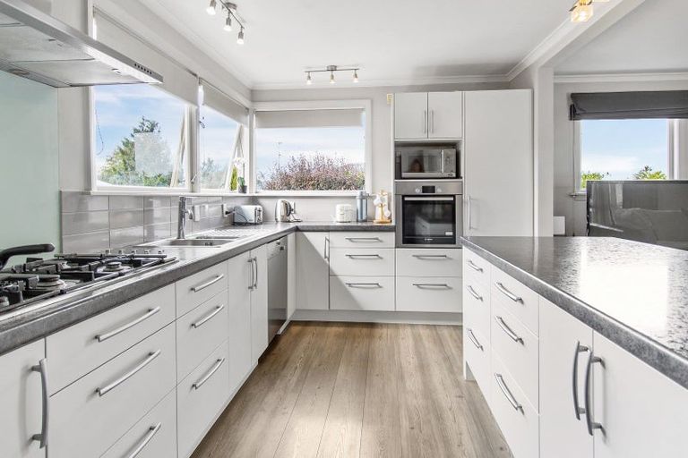 Photo of property in 18 Kowhai Street, Highfield, Timaru, 7910