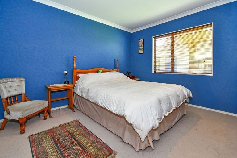 Photo of property in 21 Crannich Place, Wattle Downs, Auckland, 2103