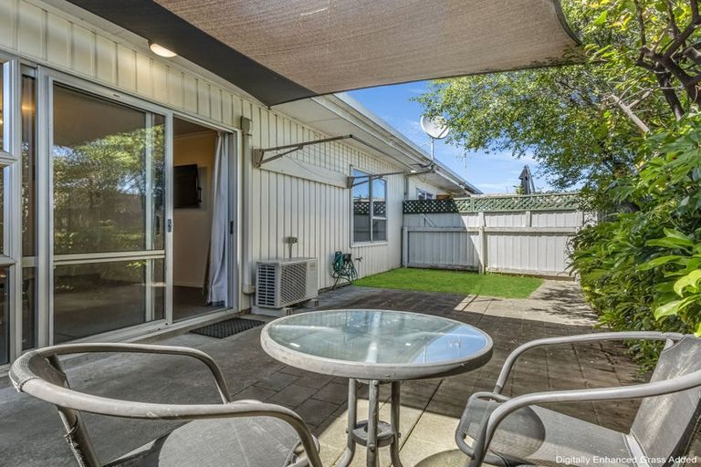 Photo of property in 2/36 Bristol Street, Tamatea, Napier, 4112