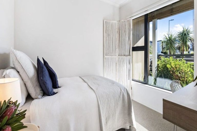 Photo of property in 13 Onekiritea Road, Hobsonville, Auckland, 0616