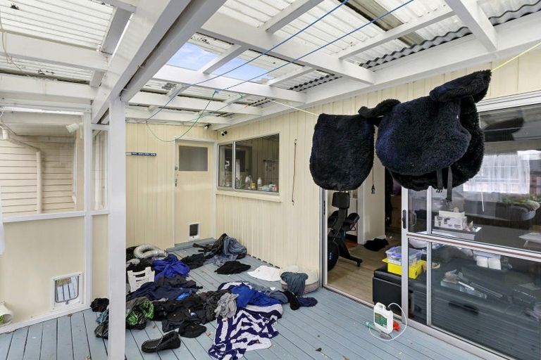 Photo of property in 22 Sandford Street, Trentham, Upper Hutt, 5018