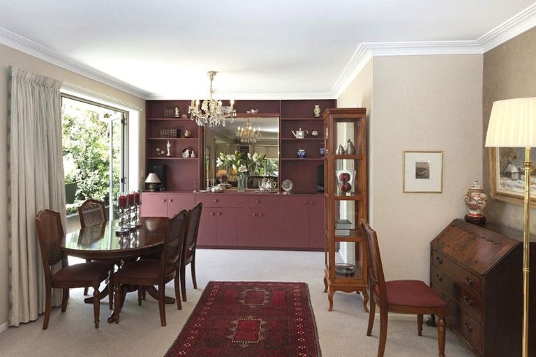 Photo of property in 2/22 Strowan Road, Strowan, Christchurch, 8052