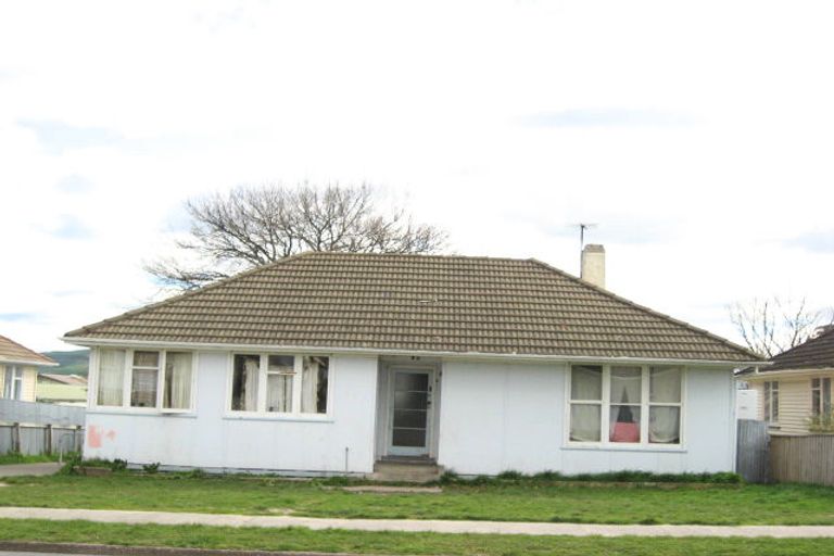 Photo of property in 10 Mackie Street, Waipukurau, 4200
