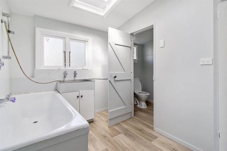 Photo of property in 52 Belt Street, Waimate, 7924