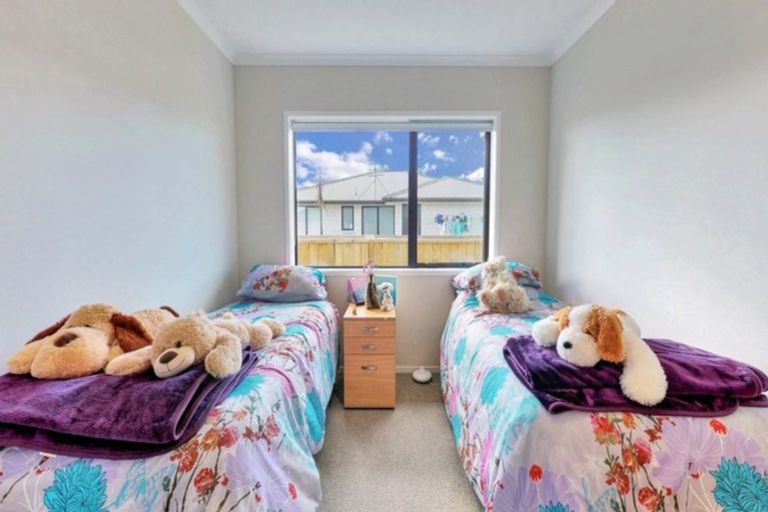 Photo of property in 5 Awataha Crescent, Pyes Pa, Tauranga, 3110